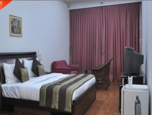 Kshitij Hotel Royale Gurgaon Esterno foto